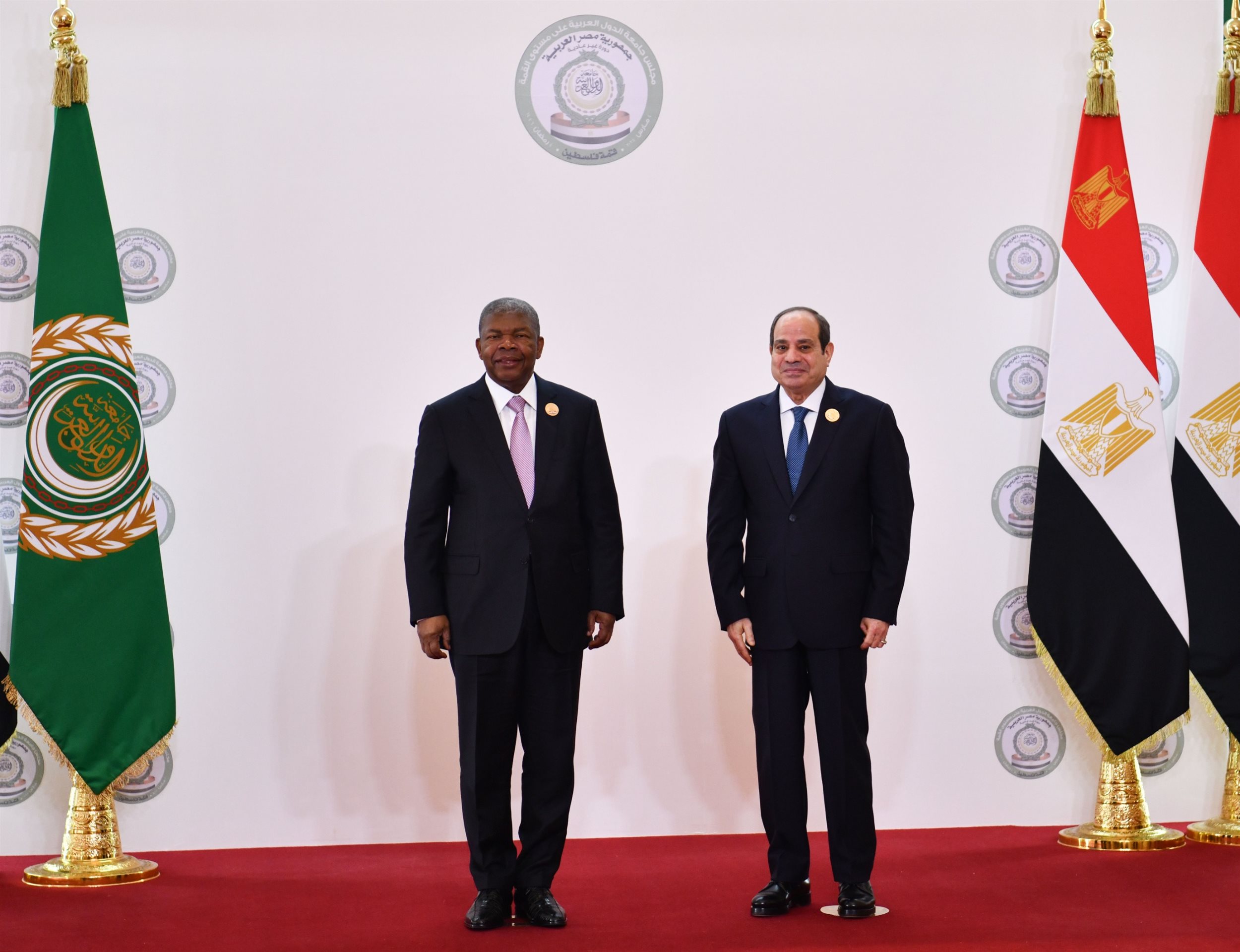 الرئيس السيسي يترأس أعمال القمة العربية غير العادية