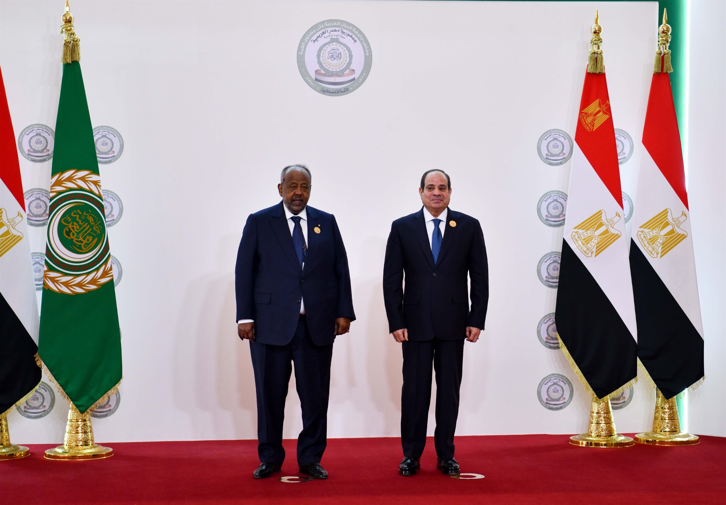 الرئيس السيسي يترأس أعمال القمة العربية غير العادية