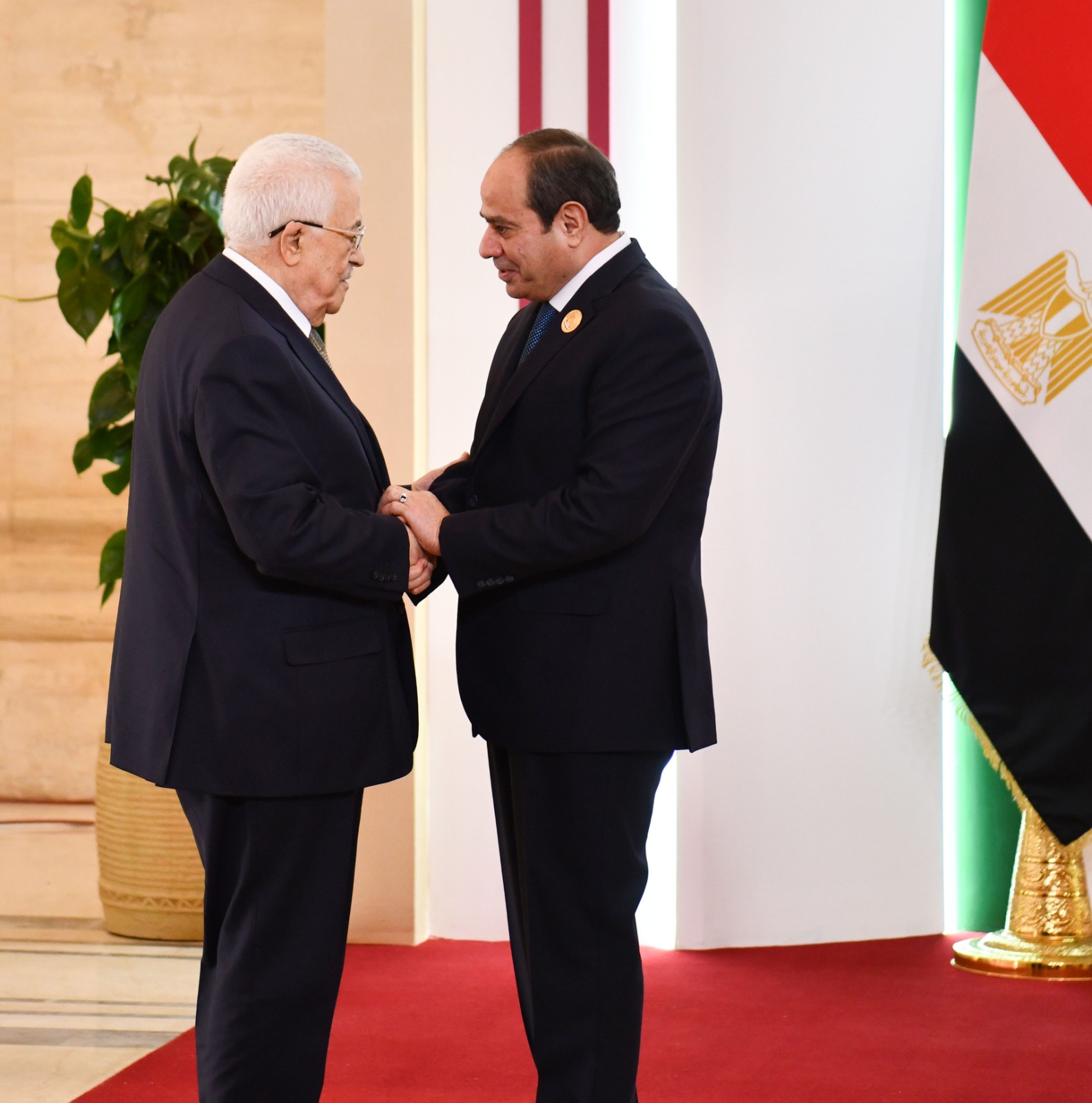 الرئيس السيسي يترأس أعمال القمة العربية غير العادية