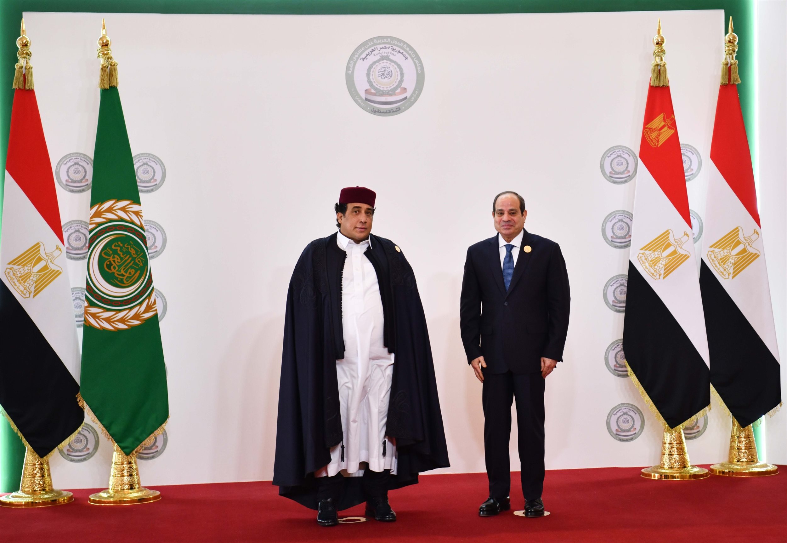 الرئيس السيسي يترأس أعمال القمة العربية غير العادية