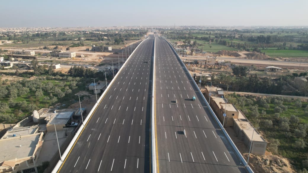 وزير النقل يتفقد مشروع الخط الأول من شبكة القطار الكهربائي