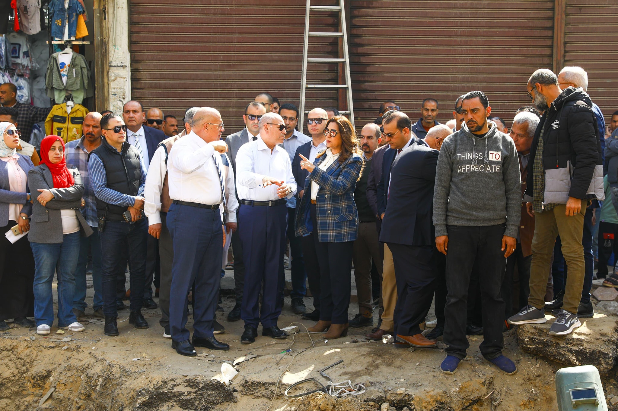 وزيرة التنمية المحلية تتفقد بدء أعمال تطوير سوق العتبة