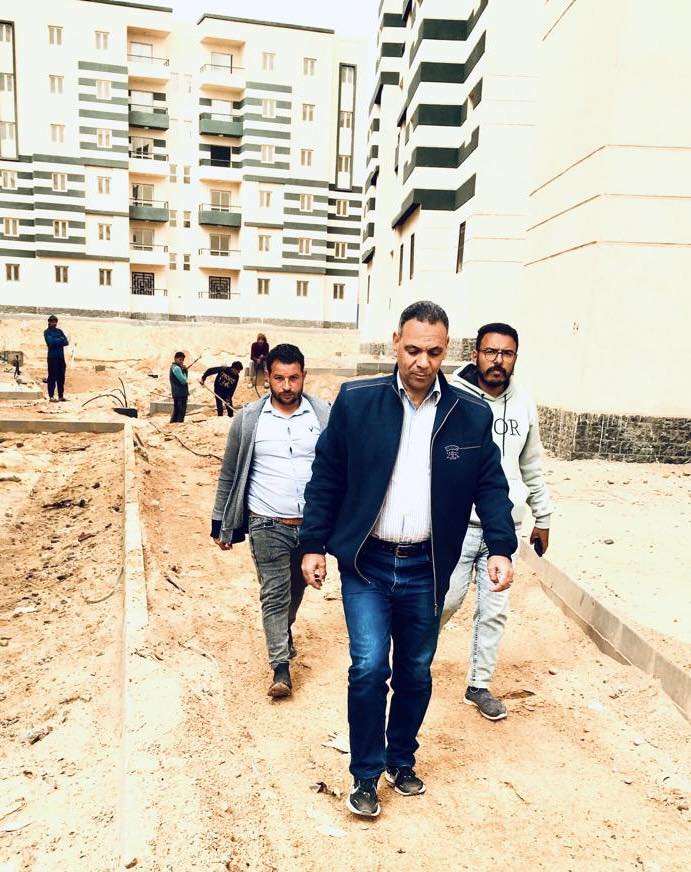 وزير الإسكان يُتابع الموقف التنفيذي للمشروعات السكنية