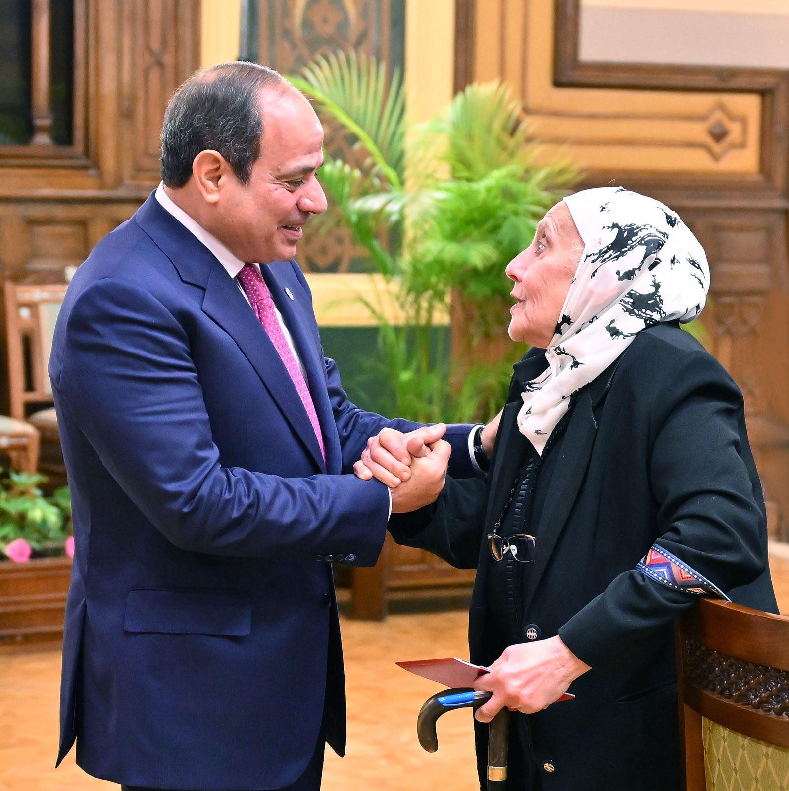 الرئيس السيسي في لقاء المرأة المصرية والأم المثالية