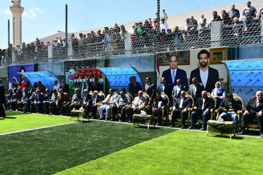 وزير الرياضة ورئيس الهيئة العربية للتصنيع يفتتحان مركز شباب محمد صلاح