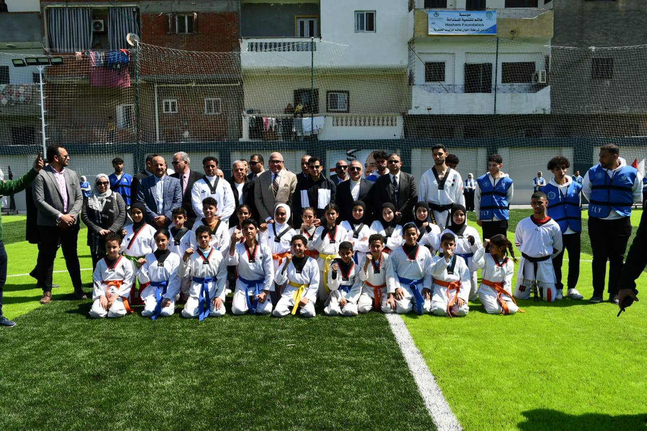 وزير الرياضة ورئيس الهيئة العربية للتصنيع يفتتحان مركز شباب محمد صلاح