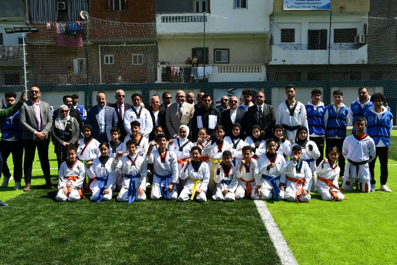 وزير الرياضة ورئيس الهيئة العربية للتصنيع يفتتحان مركز شباب محمد صلاح