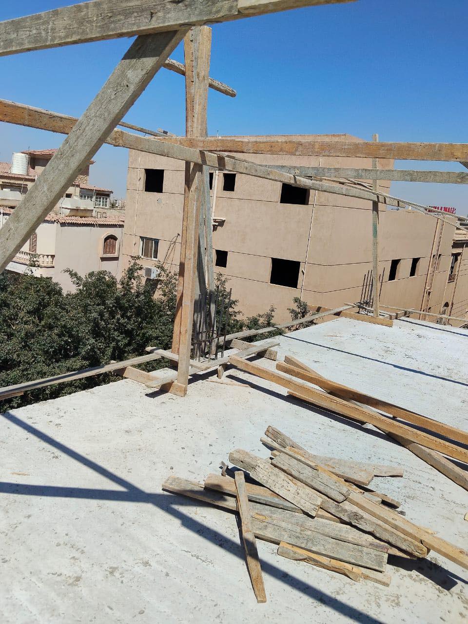 حملات إزالة لمخالفات بناء وتعديات بمدن الشروق و6 أكتوبر وبدر