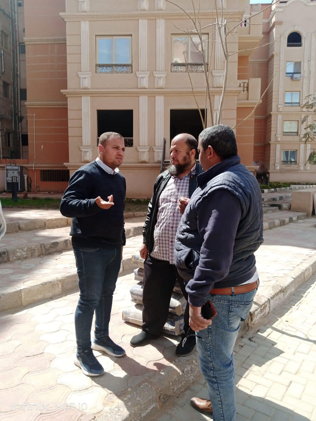 حملات إزالة لمخالفات بناء وتعديات بمدن الشروق و6 أكتوبر وبدر