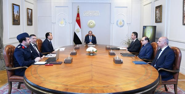 السيسي يبحث جهود الحكومة في تفعيل البورصة السلعية المصرية