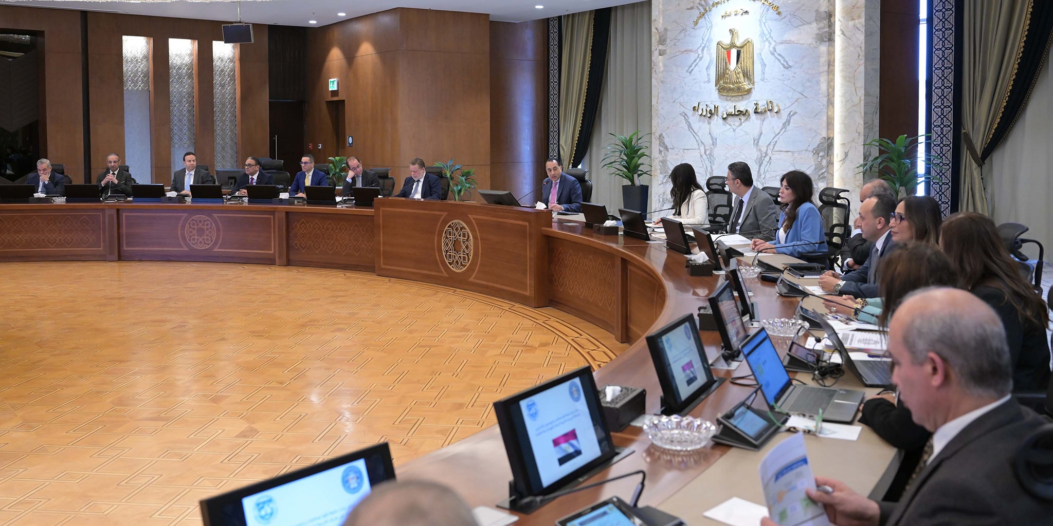 رئيس الوزراء يترأس اجتماع المجموعة الوزارية الاقتصادية