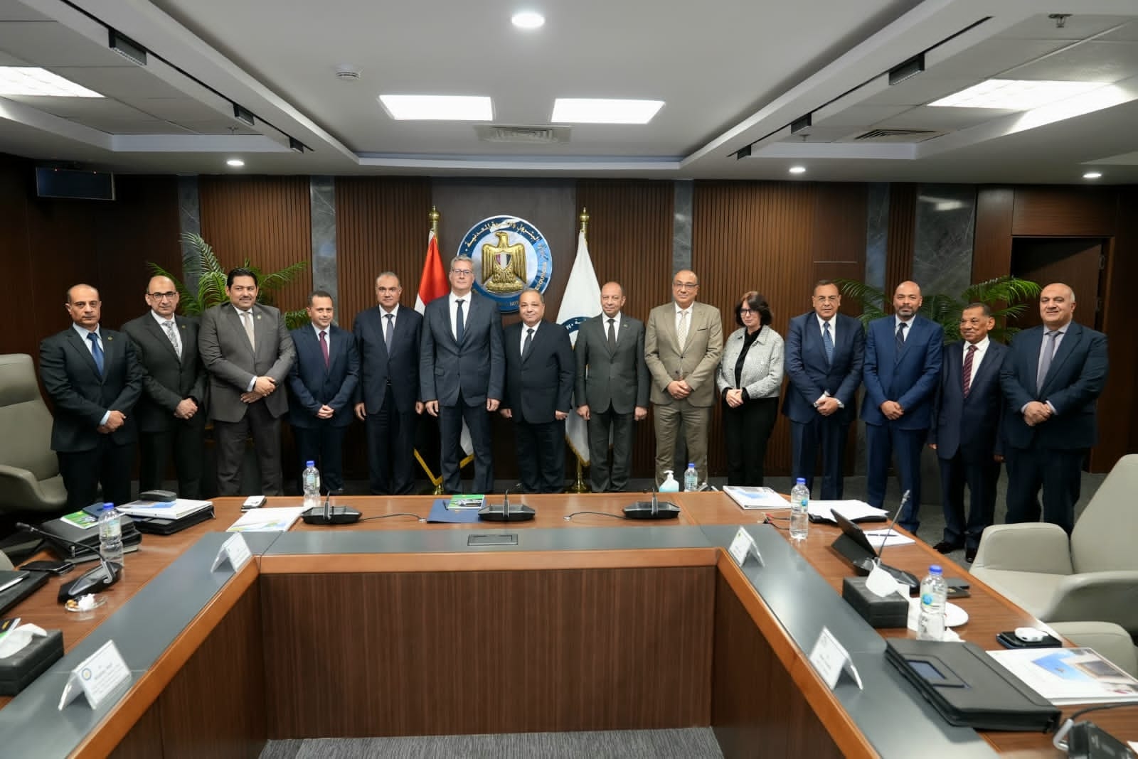 وزير البترول يشهد الجمعية العامة لشركة كارجاس