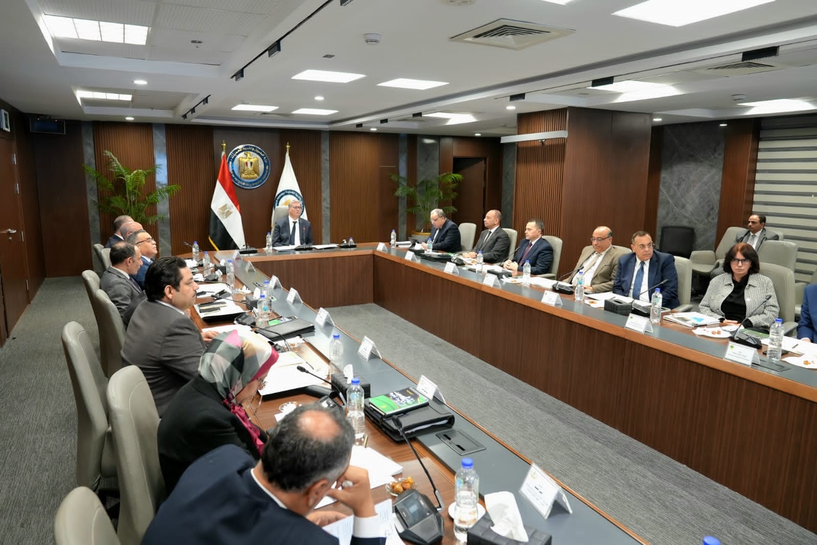 وزير البترول يشهد الجمعية العامة لشركة كارجاس