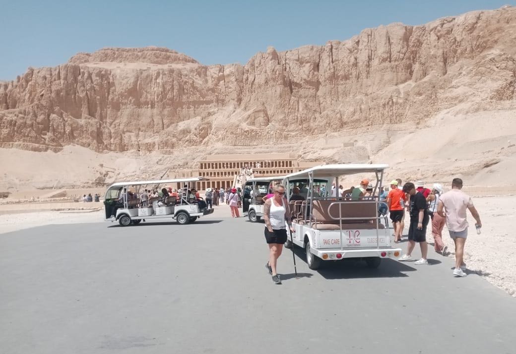 إقبال كبير من الزائرين المصريين والأجانب�خلال عطلة عيد الفطر