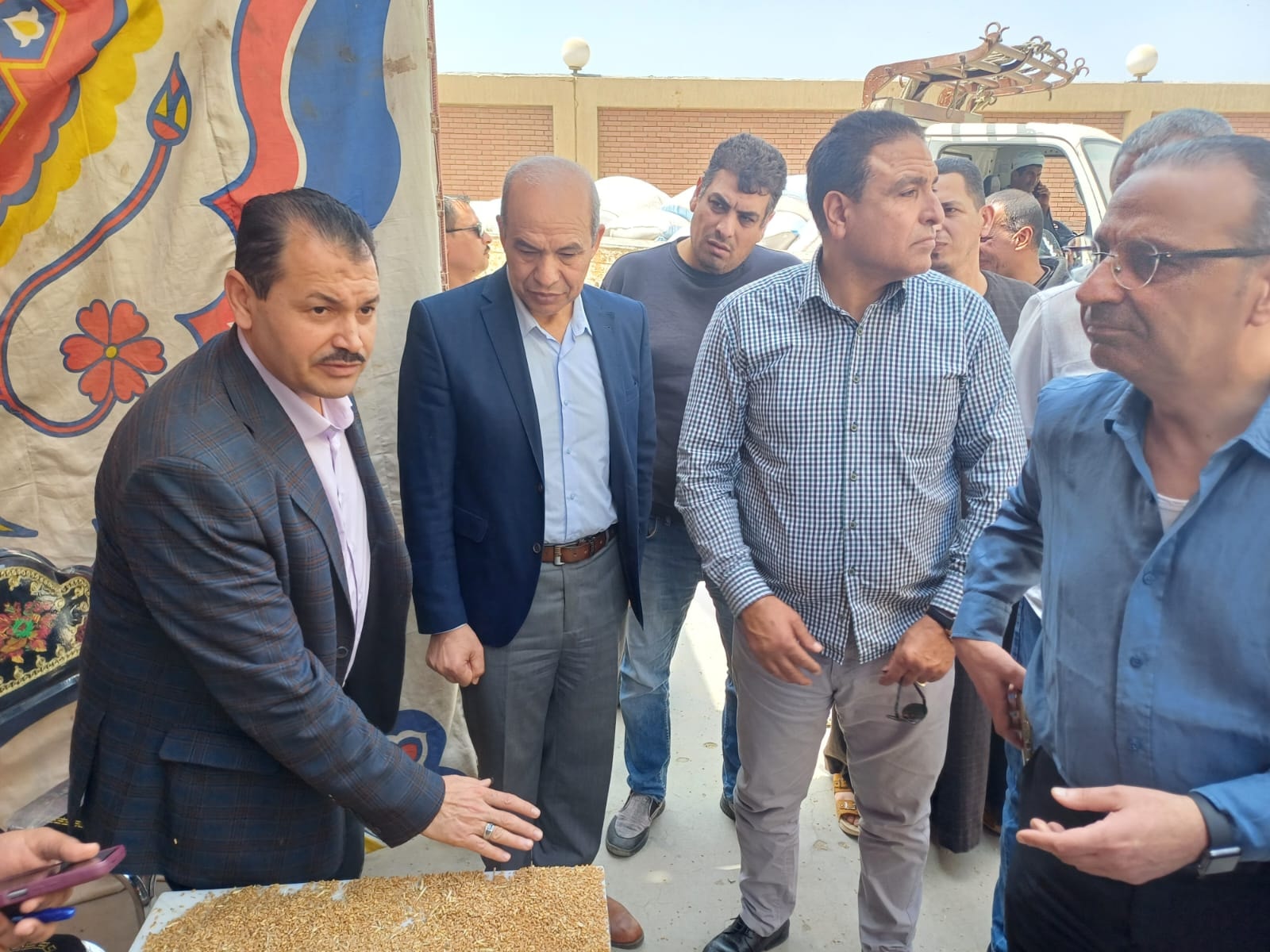افتتاح موسم توريد القمح المحلي لعام 2025 بمحافظة الفيوم