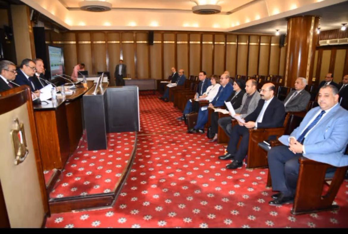 وزير الإنتاج الحربى يستعرض الحساب الختامى للشركات التابعة عن العام المالى 2023-2024
