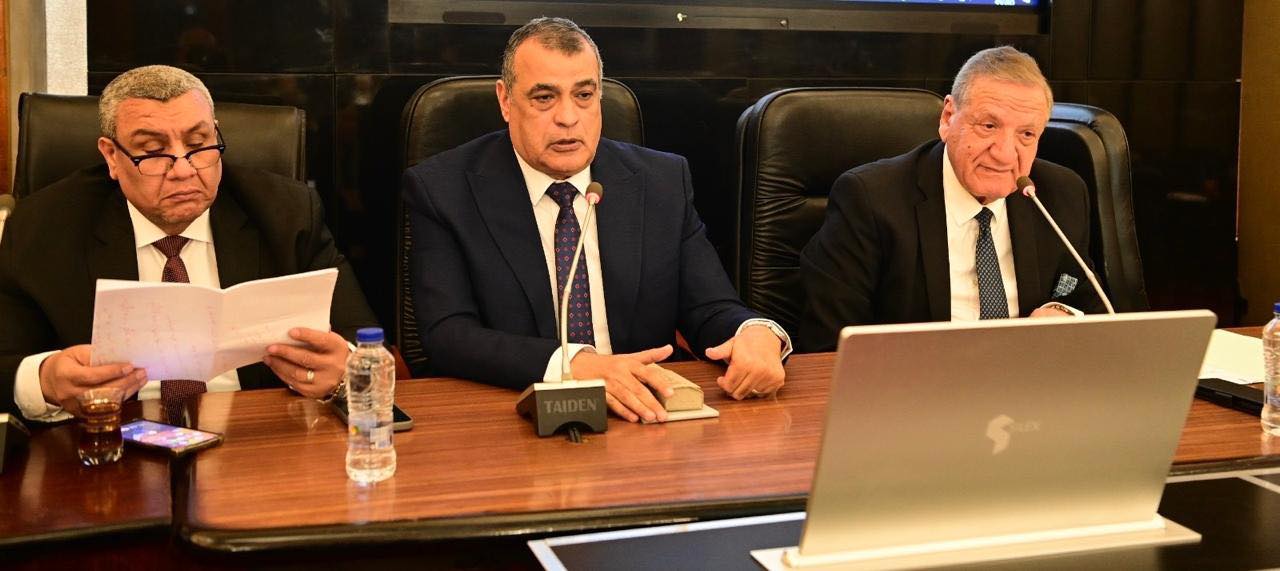 وزير الإنتاج الحربى يستعرض الحساب الختامى للشركات التابعة عن العام المالى 2023-2024