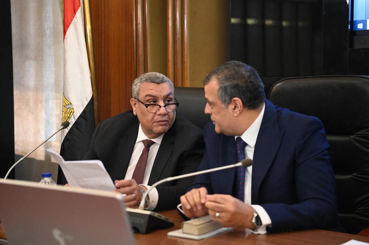 وزير الإنتاج الحربى يستعرض الحساب الختامى للشركات التابعة عن العام المالى 2023-2024