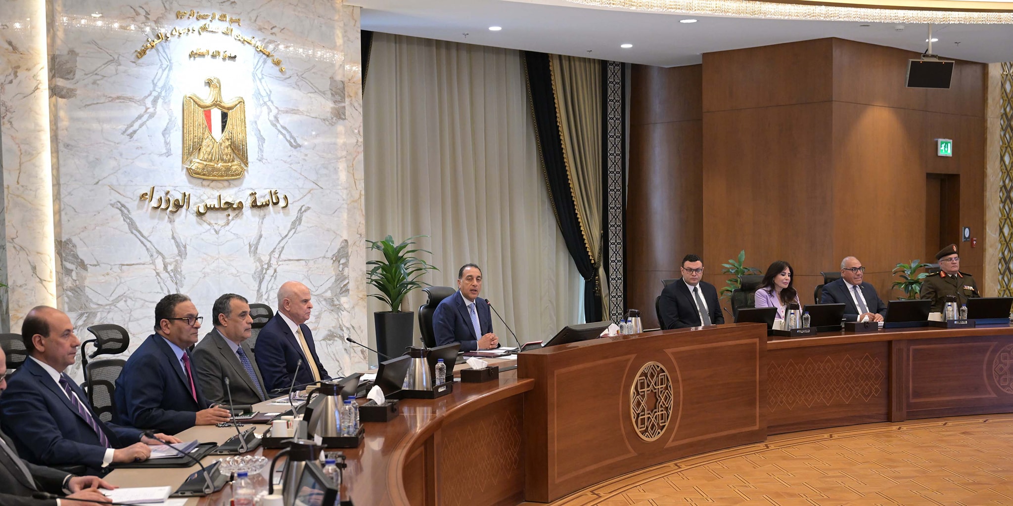 رئيس الوزراء يتابع موقف تنفيذ مشروعات حياة كريمة