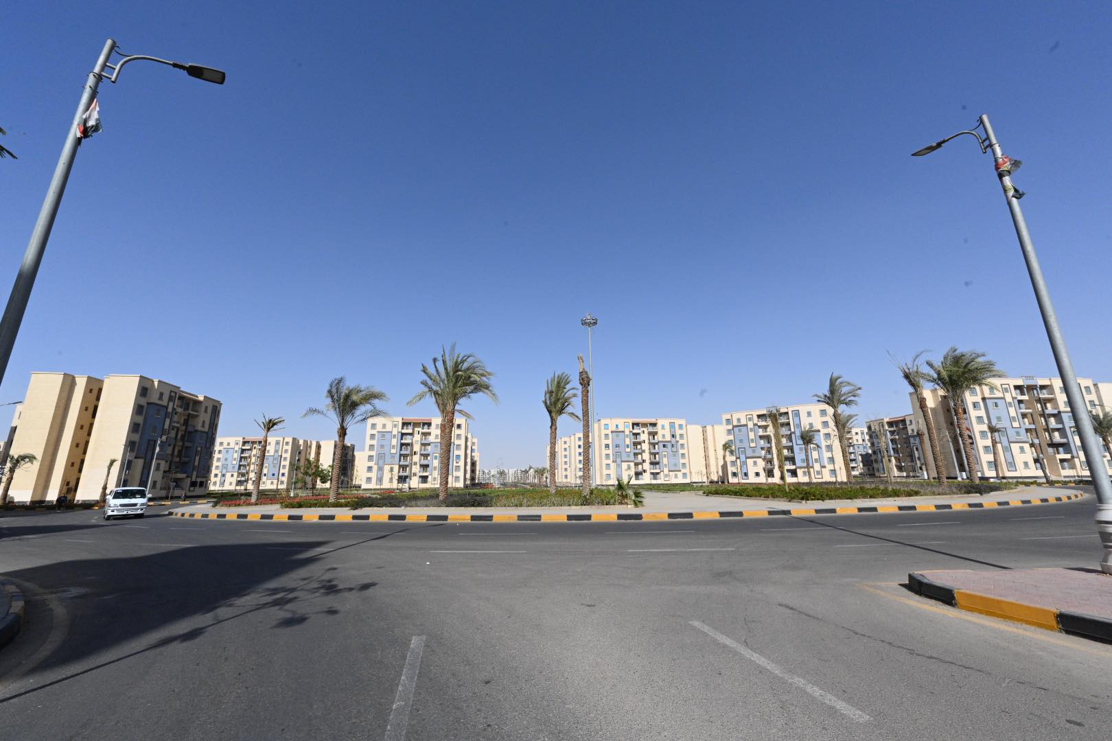 وزير الإسكان يتفقد سكن لكل المصريين بحدائق العاصمة