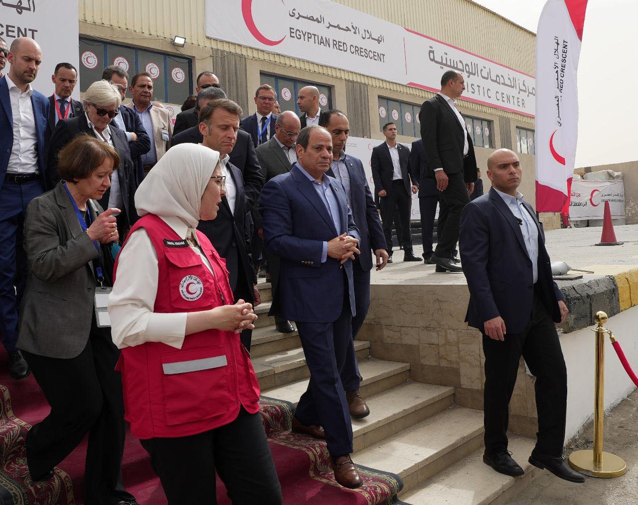 الرئيس السيسي ونظيره الفرنسي يزوران مدينة العريش