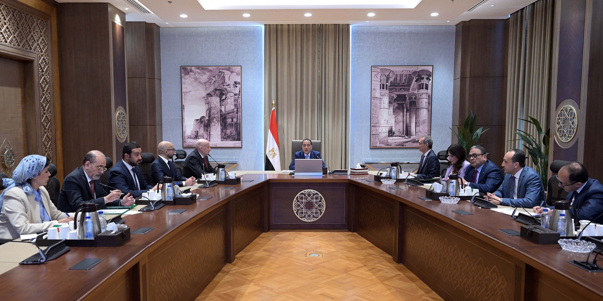 رئيس الوزراء يلتقي رئيس مجلس إدارة مجموعة 4iG