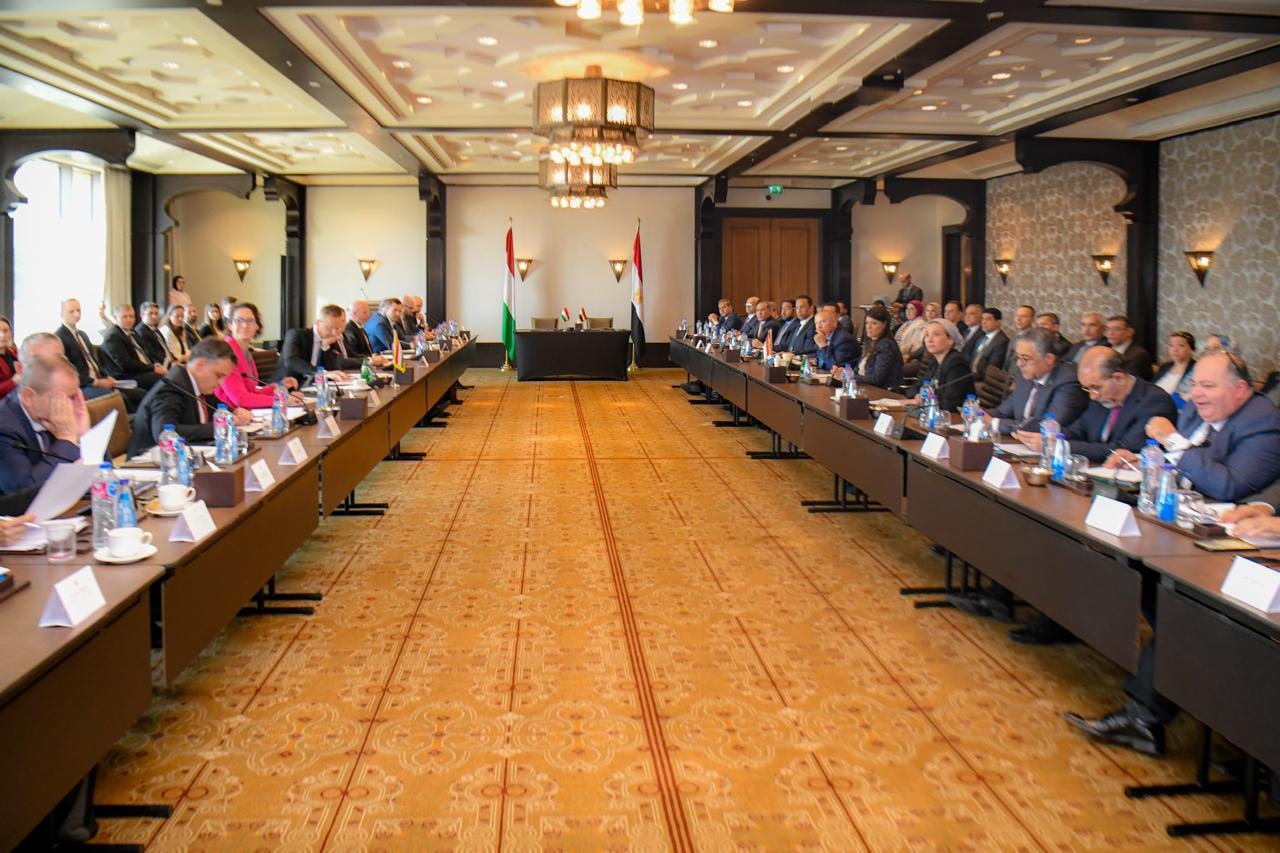 وزيرة البيئة توقع مذكرة تفاهم مع وزارة الطاقة المجرية