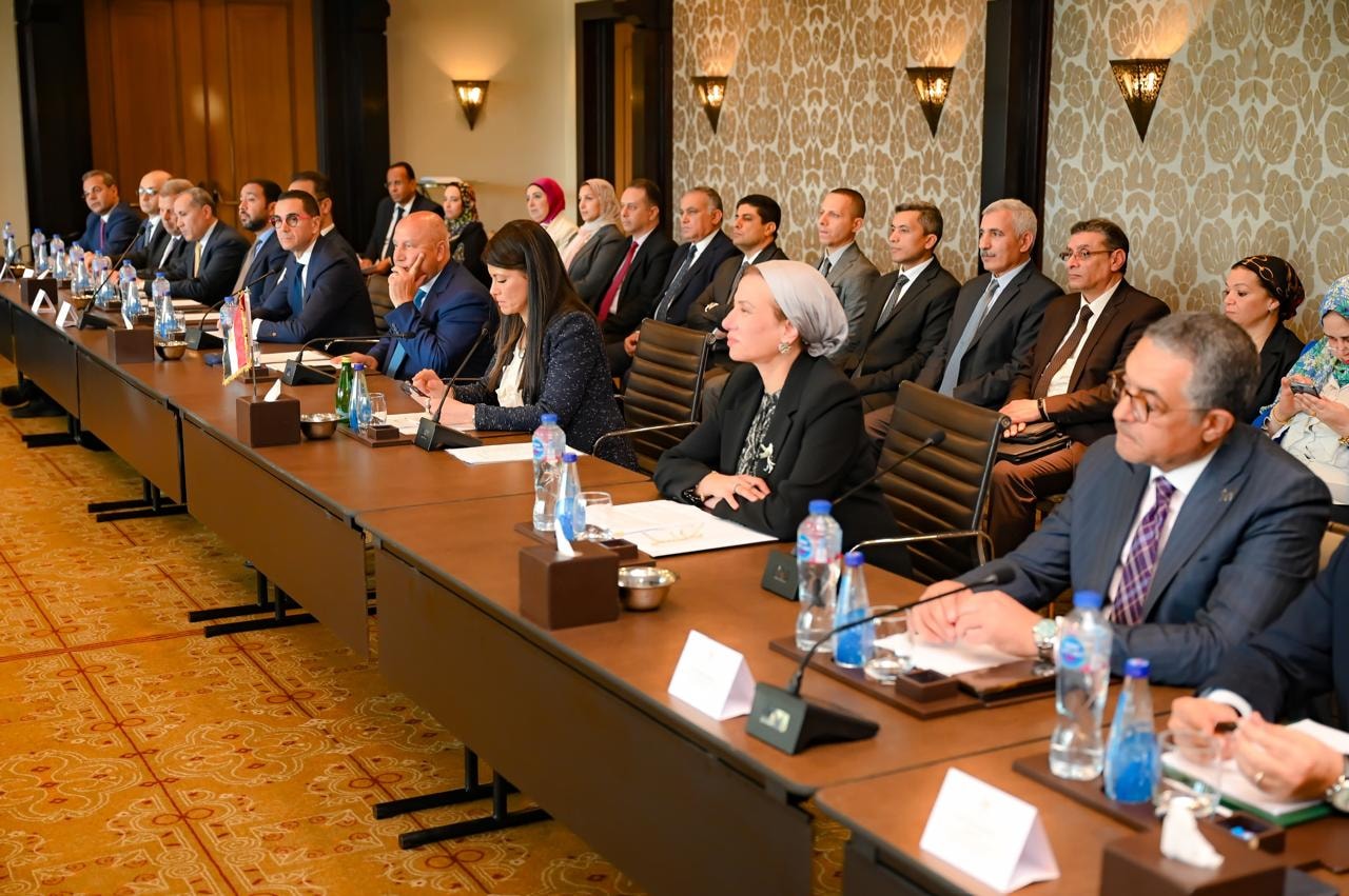 وزيرة البيئة توقع مذكرة تفاهم مع وزارة الطاقة المجرية