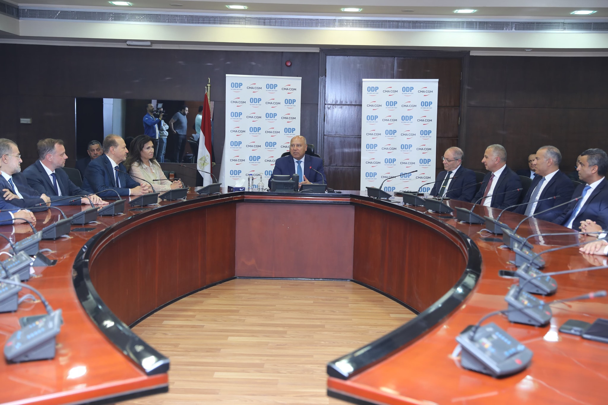 توقيع شراكة استراتيجية بين شركة CMA CGM الفرنسية