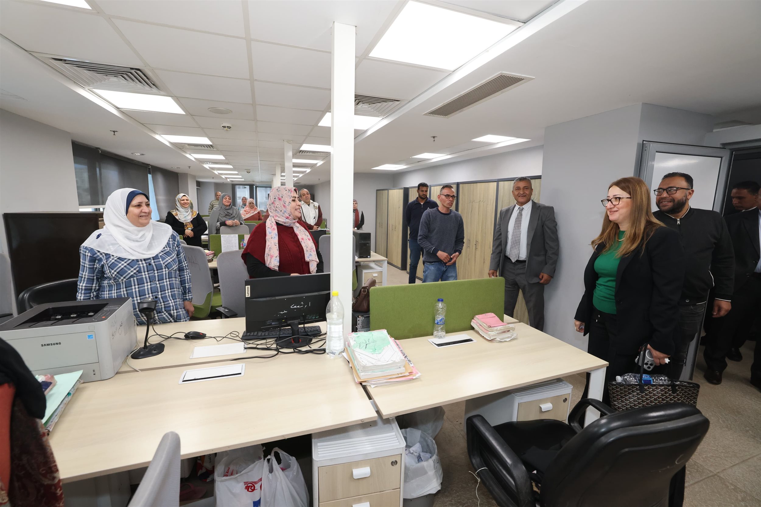 رئيس البريد تتفقد مكاتب بريد القليوبية