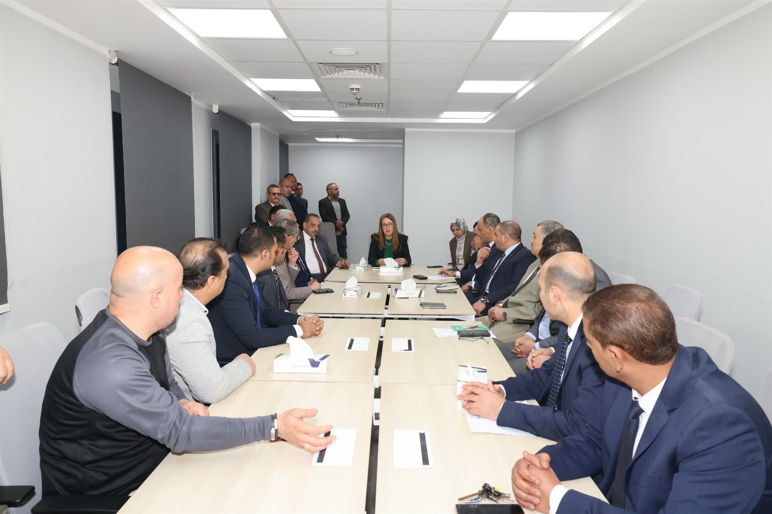 رئيس البريد تتفقد مكاتب بريد القليوبية
