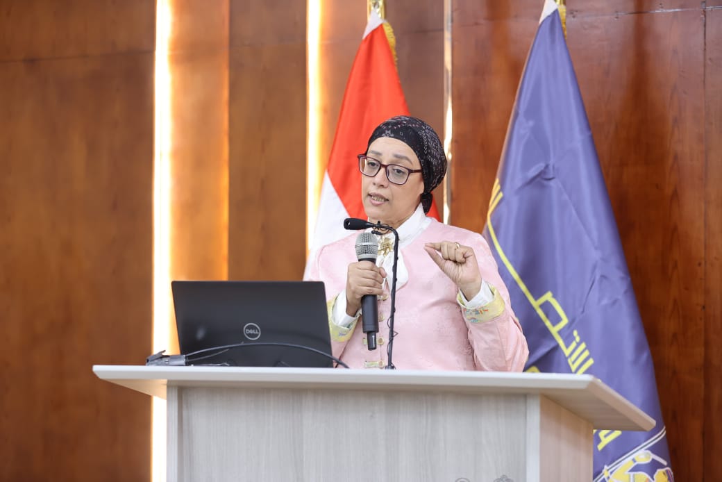 زيارة وزير الاتصالات لمركز إبداع مصر الرقمية كريتيفا