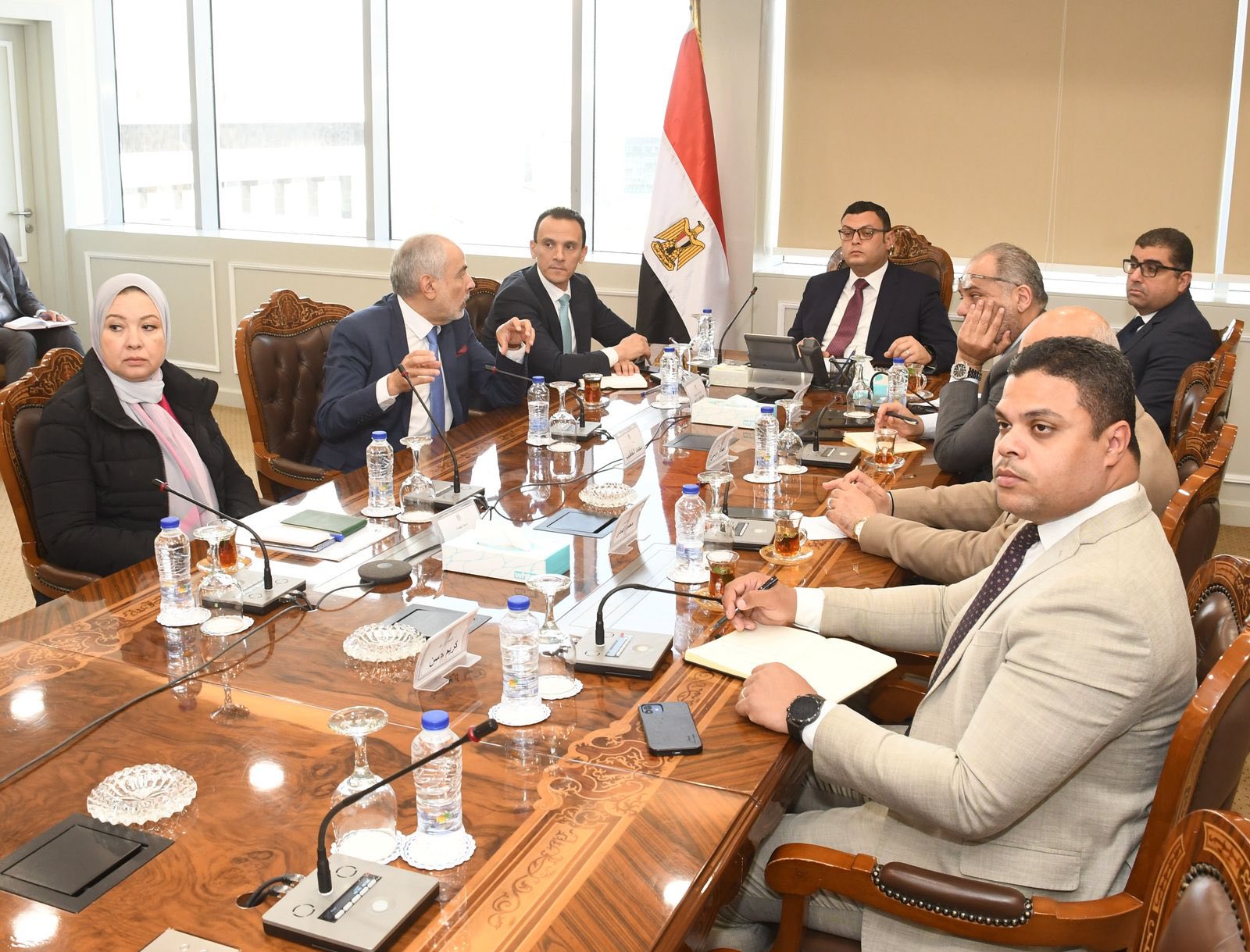 وزير الإسكان يلتقي مسئولي أحد المكاتب الاستشارية