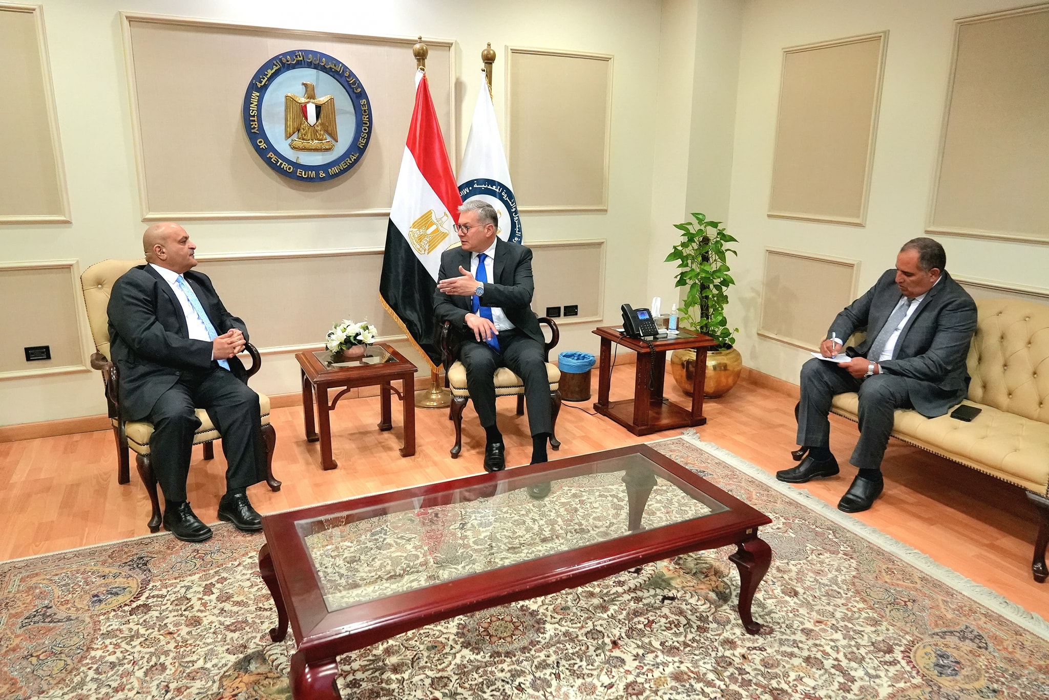 وزير البترول يستقبل الأمين العام لمنظمة الأقطار العربية