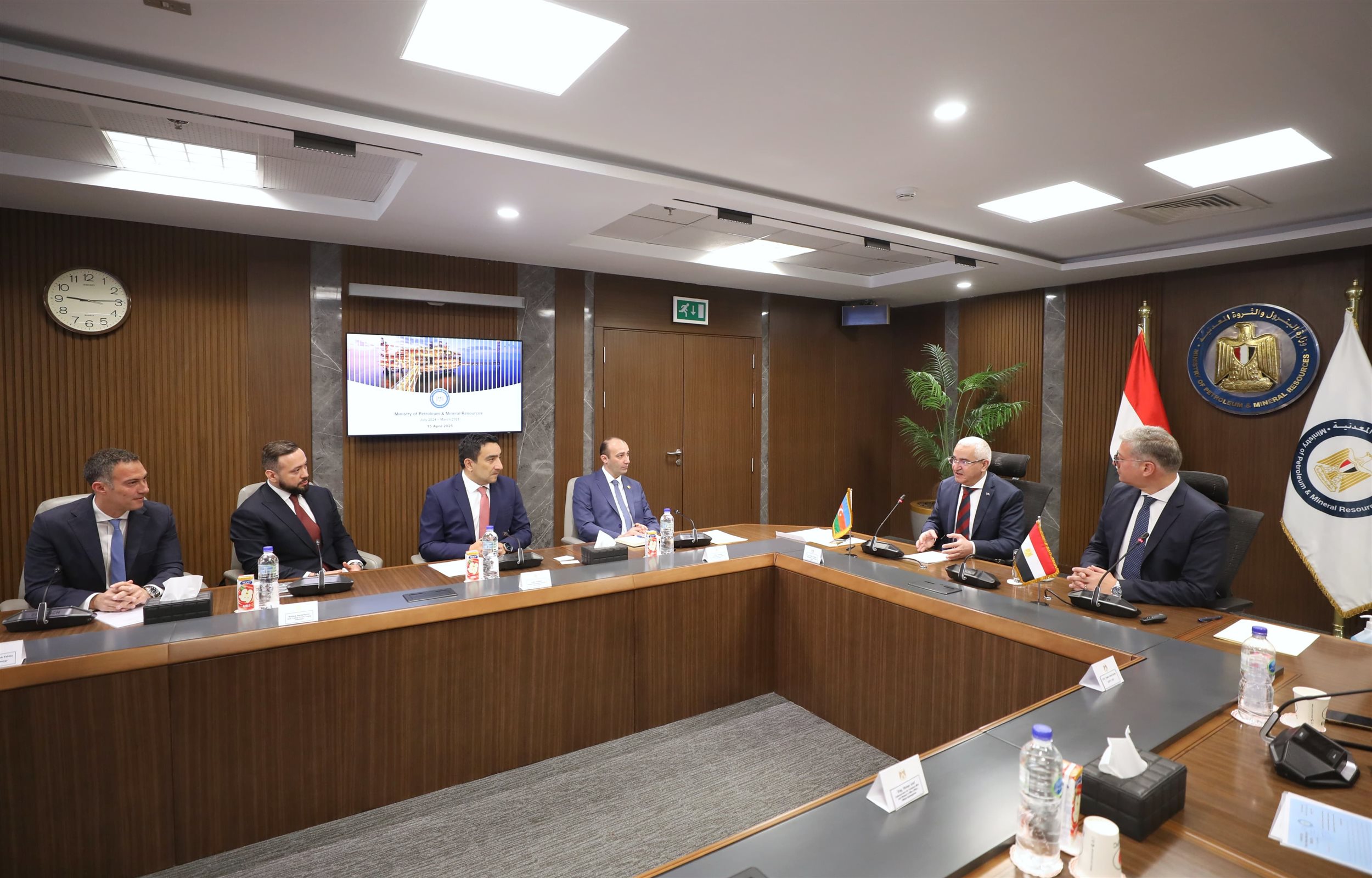 وزير البترول يستقبل سفير جمهورية أذربيجان بالقاهرة