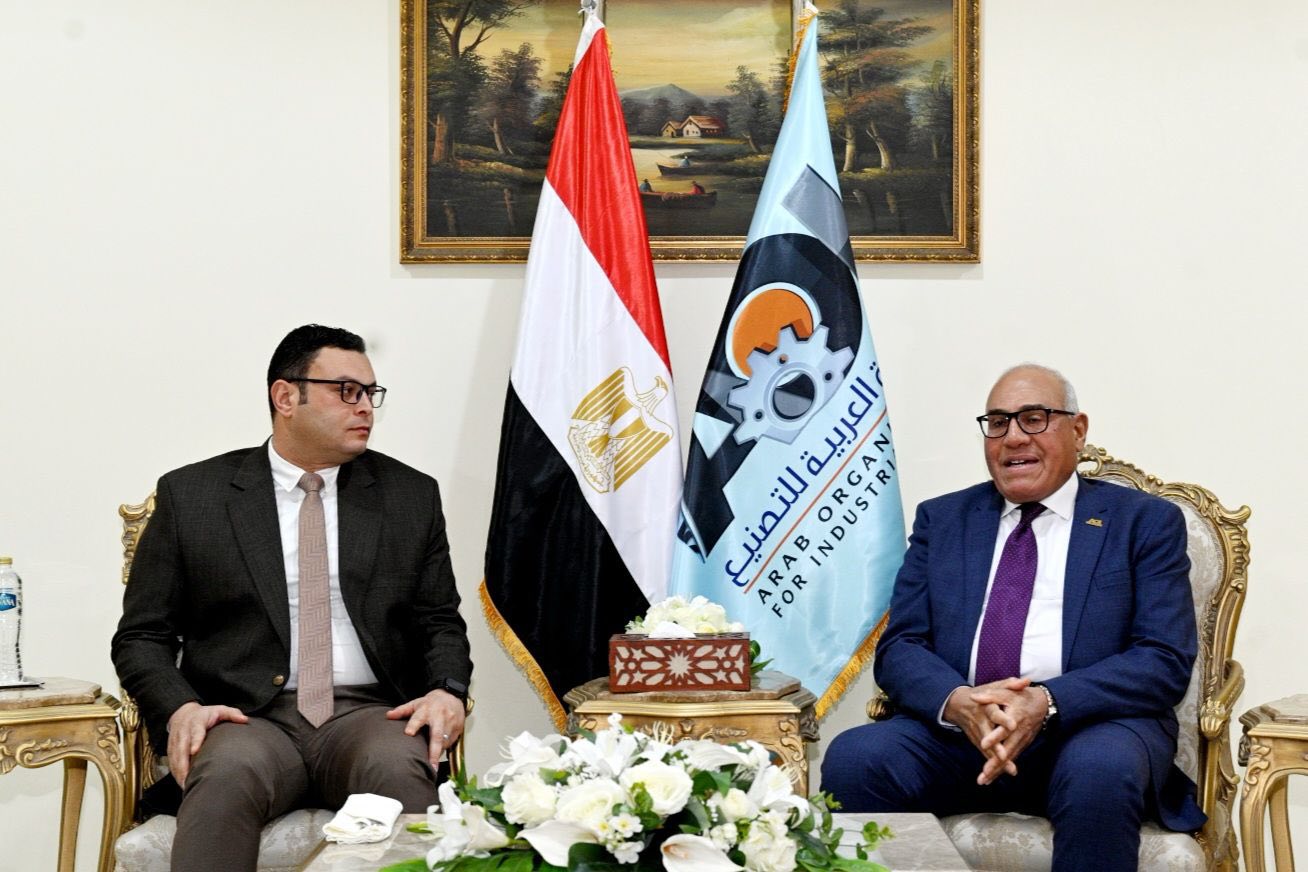 توقيع بروتوكول بين وزارة الإسكان والهيئة العربية للتصنيع