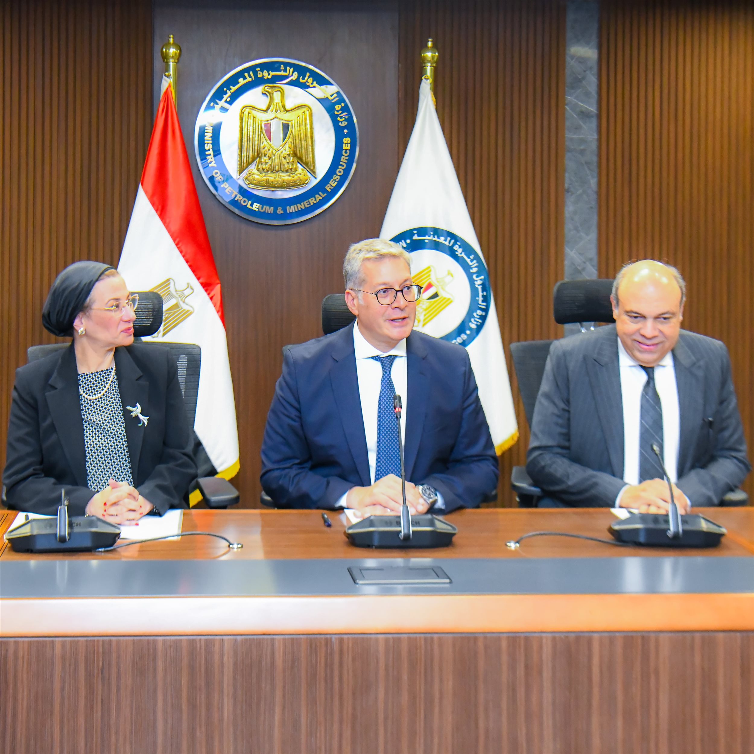 اجتماع مشترك بمقر وزارة البترول بالعاصمة الإدارية
