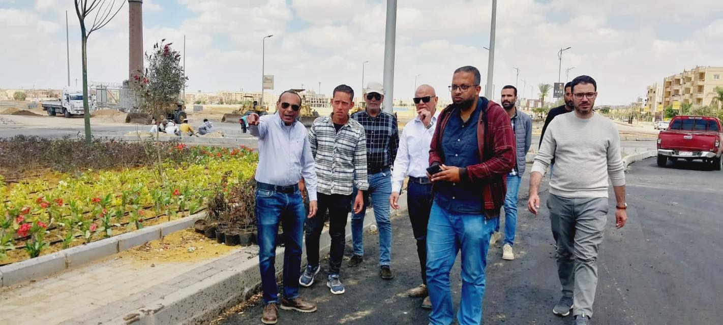 وزير الإسكان يُتابع أعمال تطوير الطرق بالمدن الجديدة