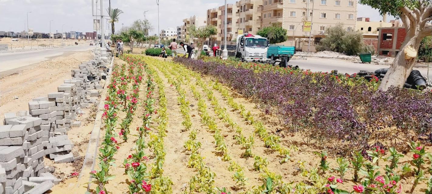 وزير الإسكان يُتابع أعمال تطوير الطرق بالمدن الجديدة