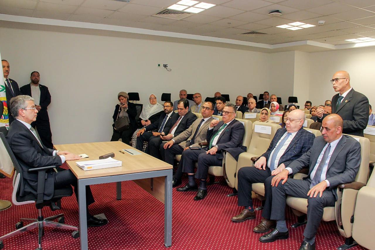وزير المالية للعاملين بالجمارك دوركم مؤثر جدًا في تحفيز الاستثمار
