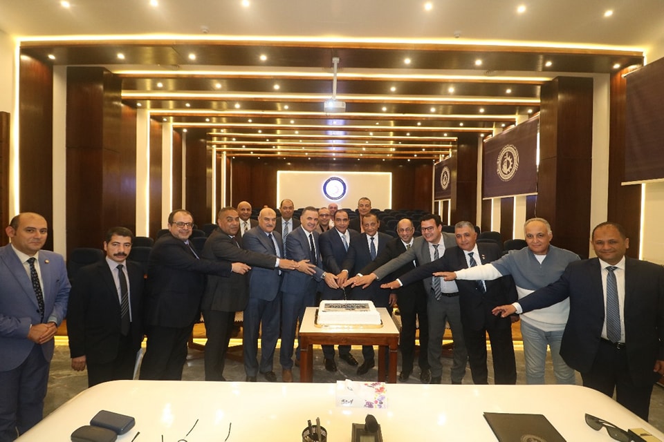 موانئ البحر الأحمر توقع عقد مع الشركة المصرية لإصلاح وبناء السفن