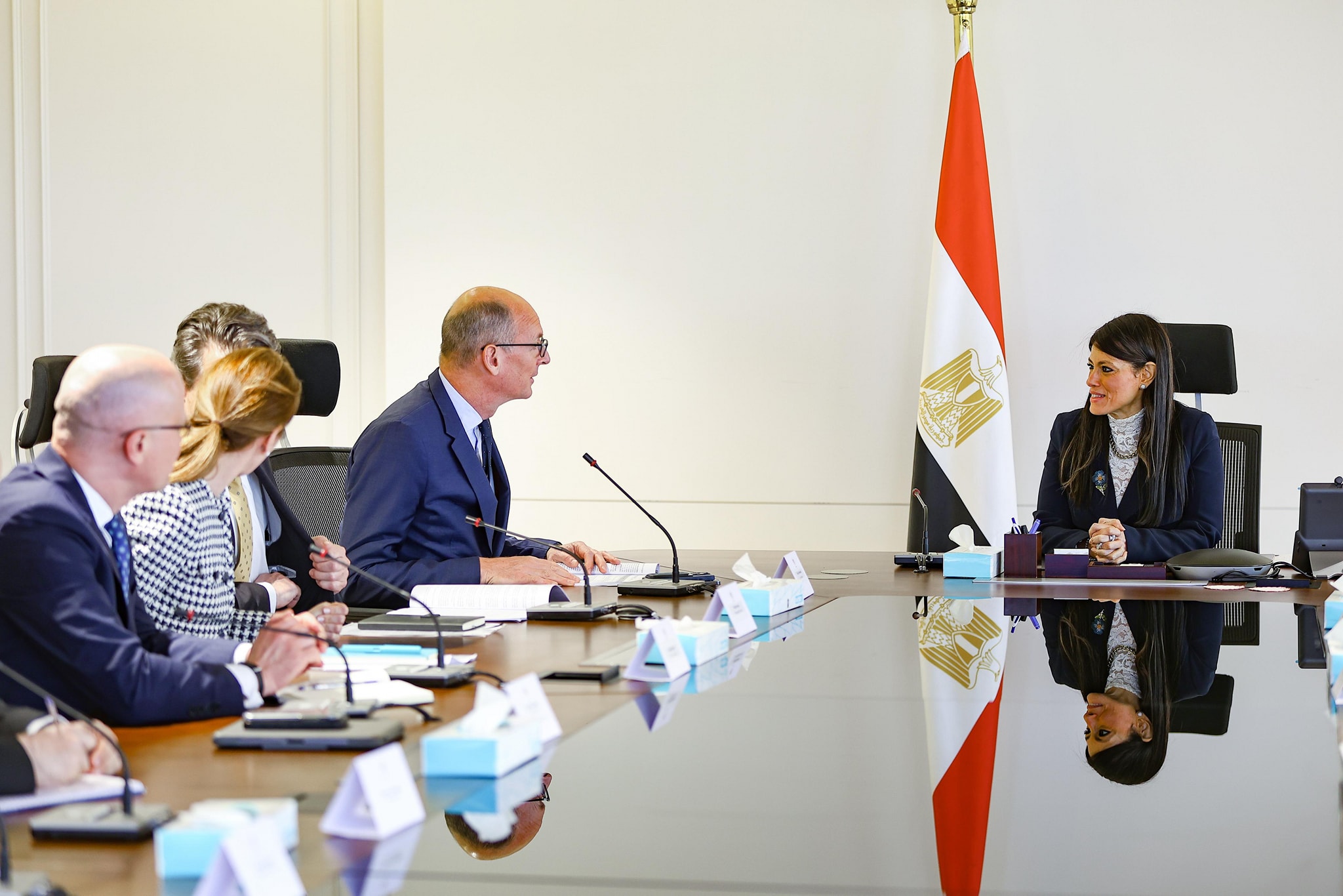 المشاط في اجتماع مع نائب رئيس البنك الأوروبي