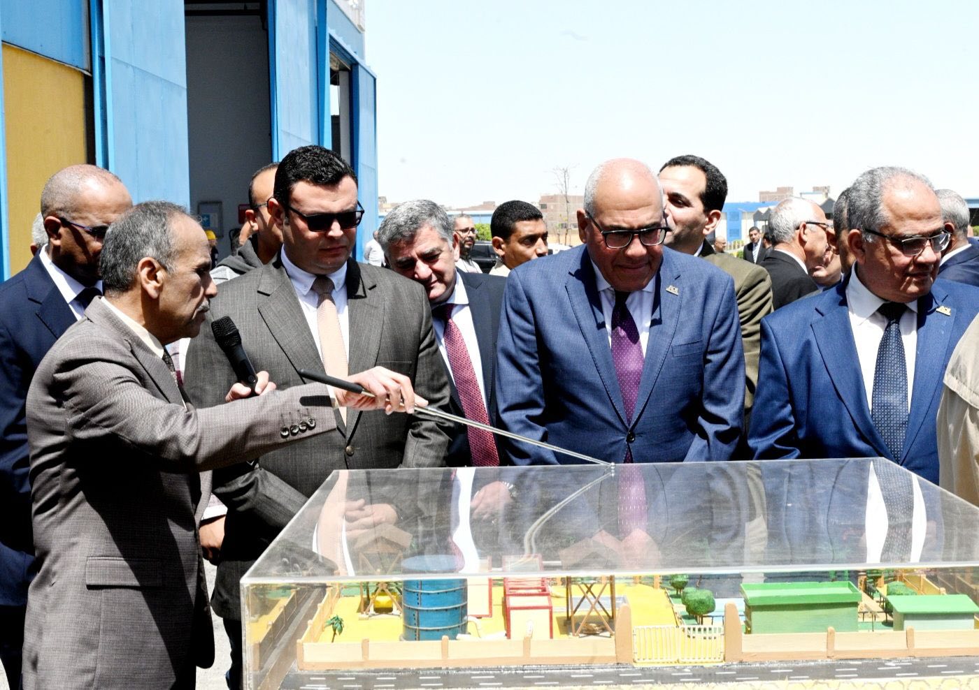توقيع بروتوكول بين وزارة الإسكان والهيئة العربية للتصنيع