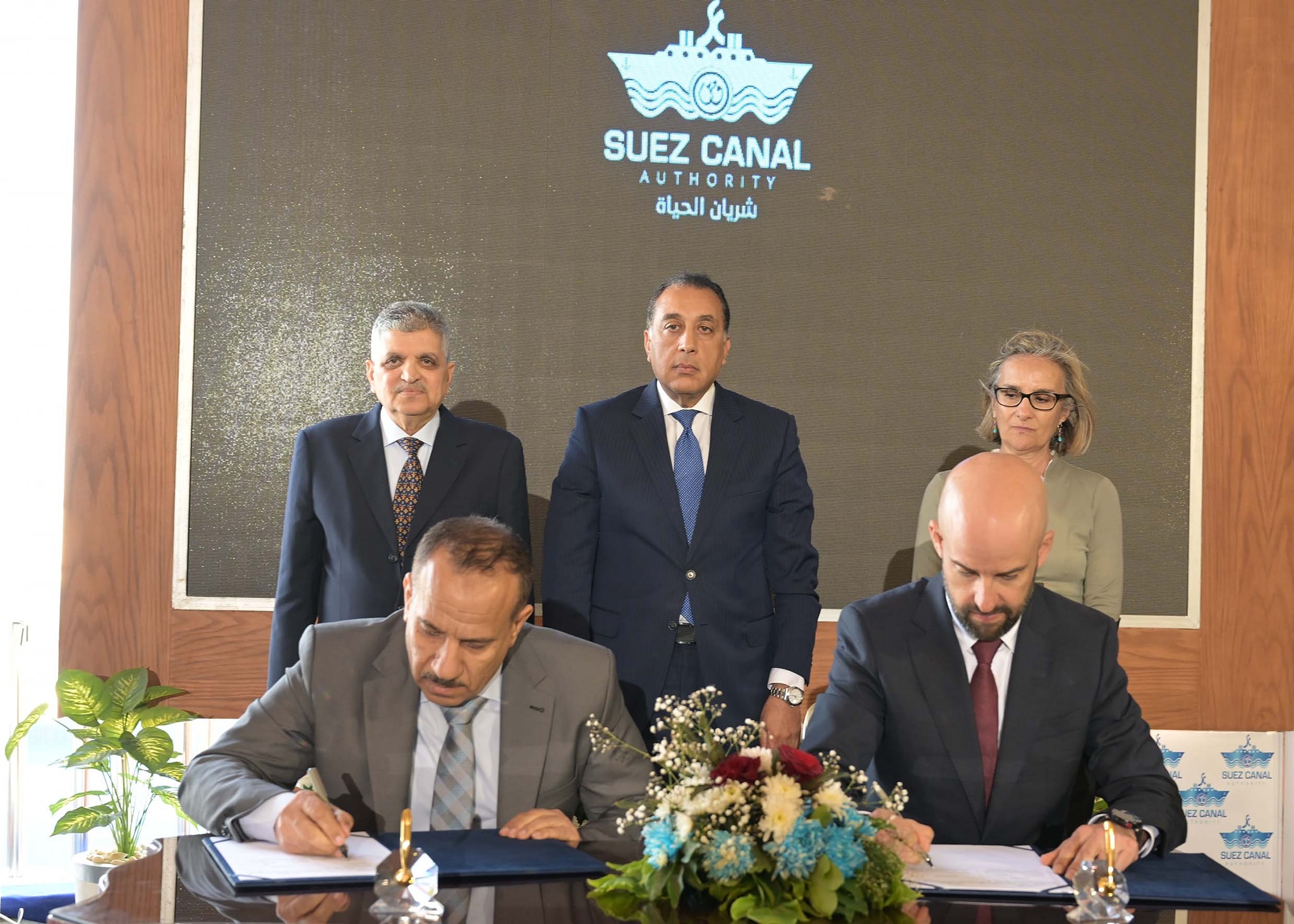 مذكرة تفاهم بين قناة السويس وتيخيدور لازارو جروب الإسبانية