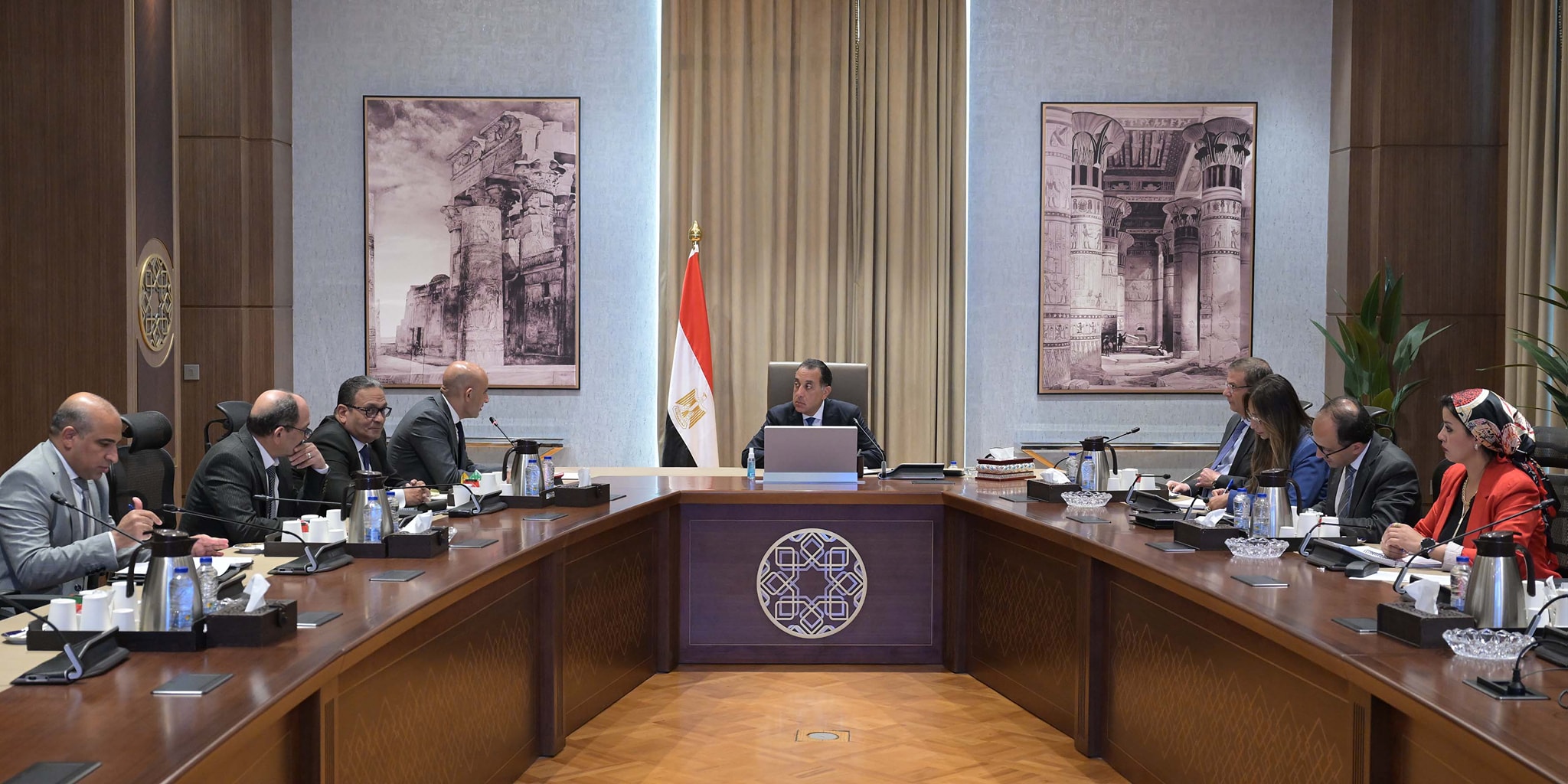 مدبولي يناقش إشراك القطاع الخاص في إدارة المدارس الفنية