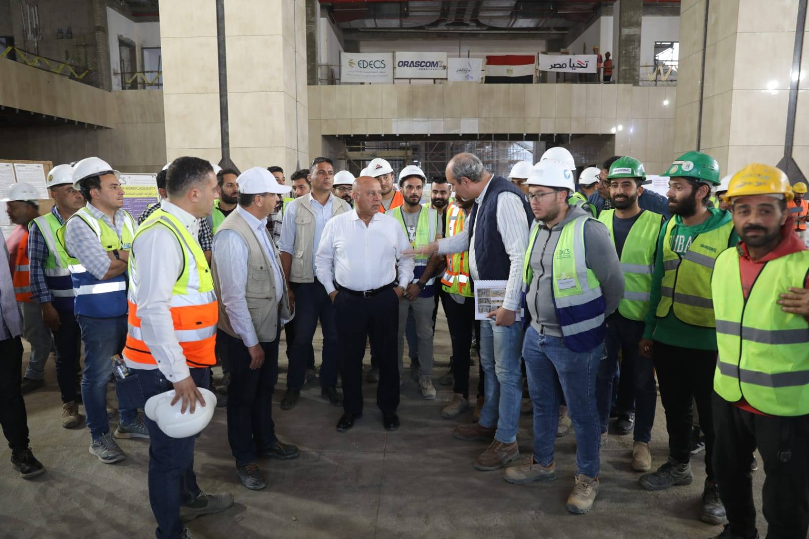 وزير النقل بجولة بمشروع الخط الأول من شبكة القطار الكهربائي