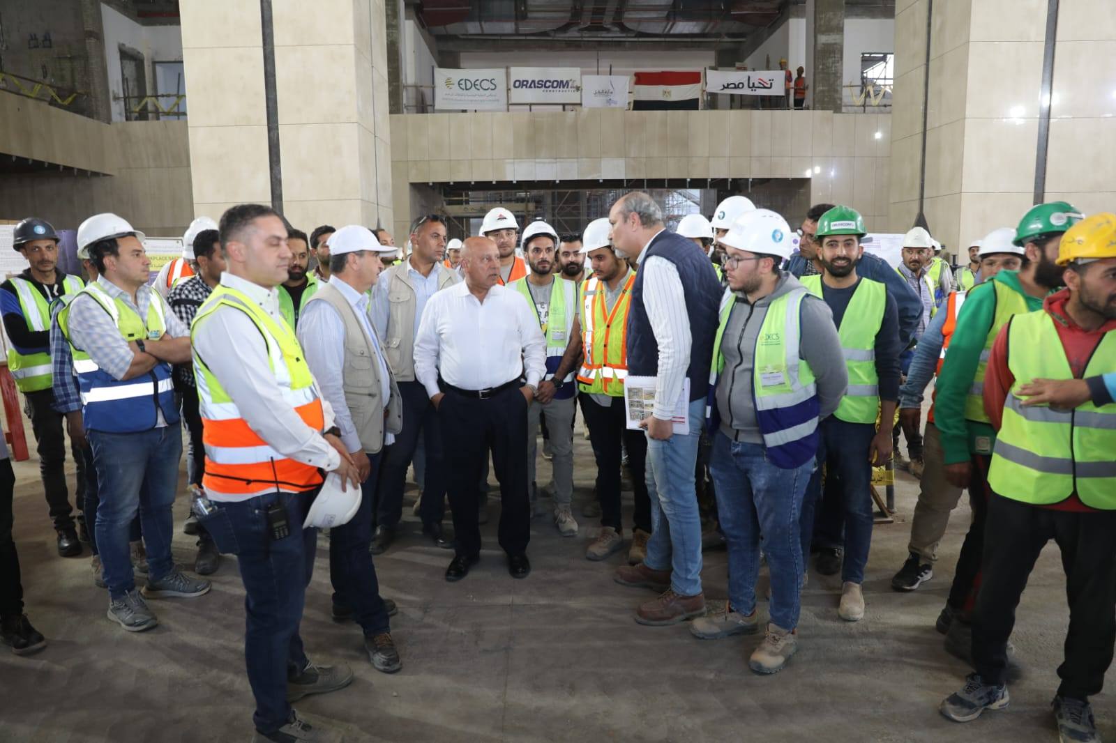 وزير النقل بجولة بمشروع الخط الأول من شبكة القطار الكهربائي