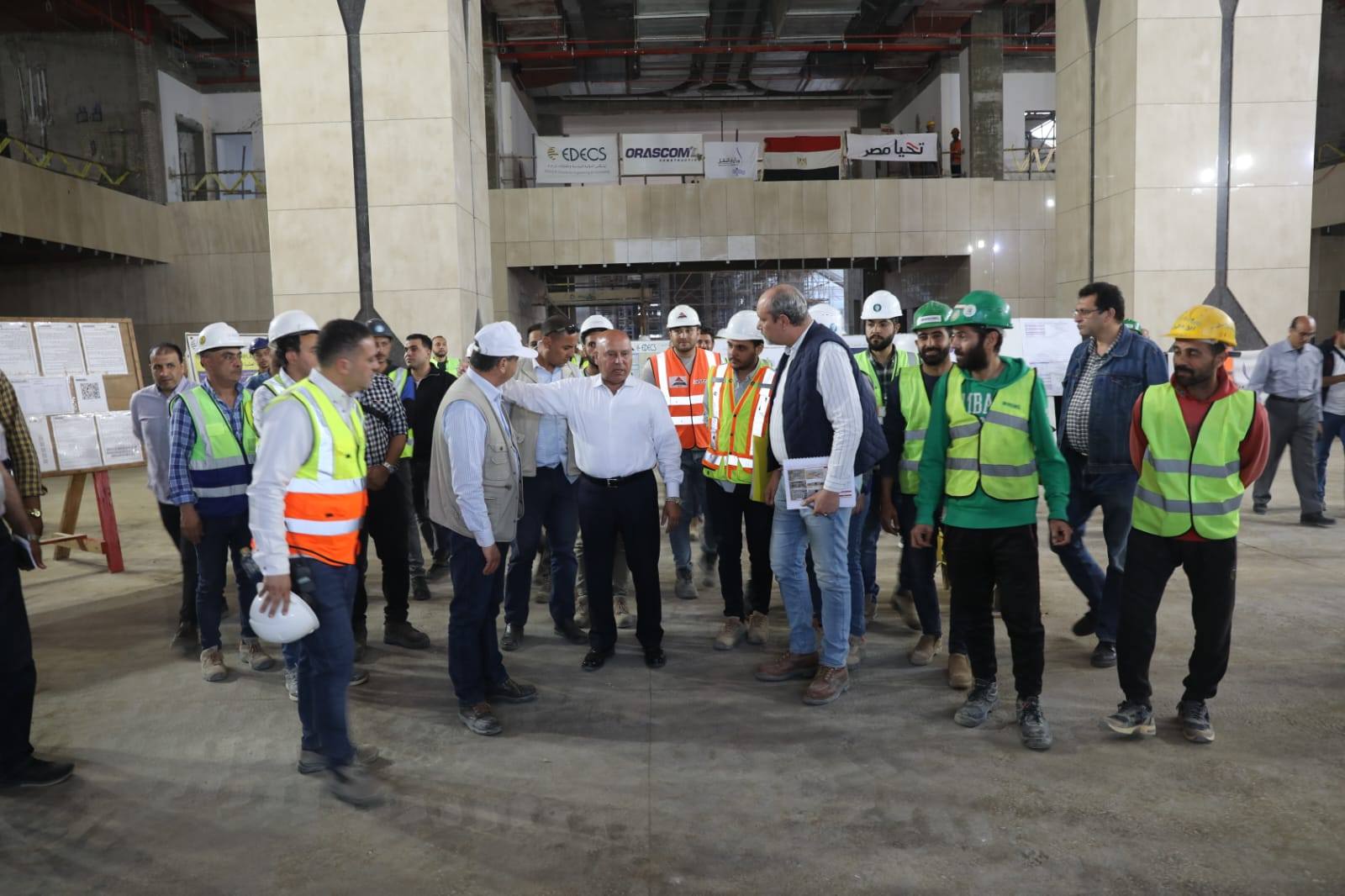 وزير النقل بجولة بمشروع الخط الأول من شبكة القطار الكهربائي
