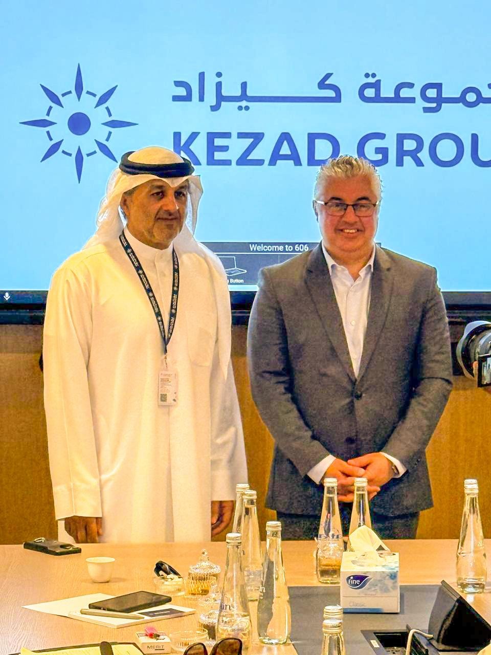 وفد اقتصادية قناة السويس يزور منشآت مجموعة موانئ أبو ظبي