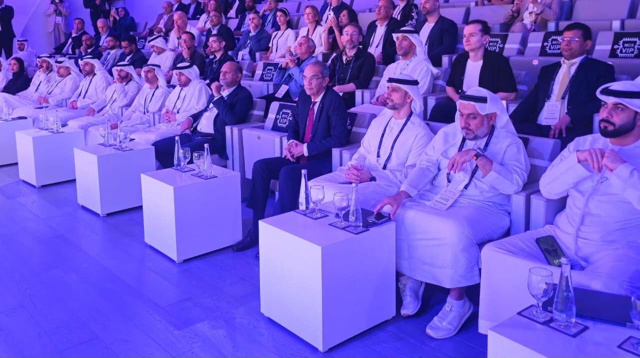 وزير الاتصالات ووزير دولة للذكاء الاصطناعى والاقتصاد الرقمى